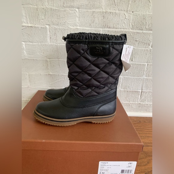Coach Black Quilted Samara Aniline Snow boots Women Size 6 NWT - Picture 1 of 7